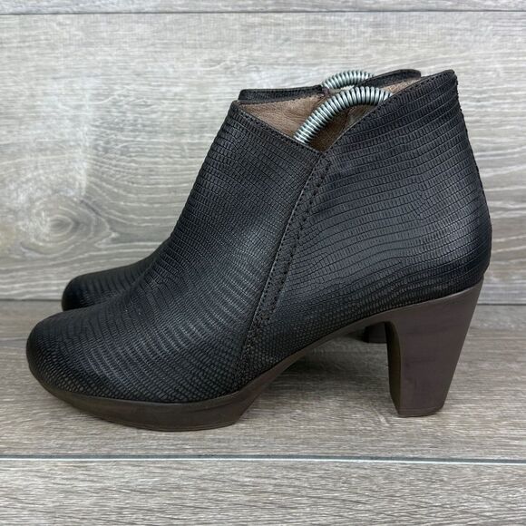 Wonders Made with Love in Spain Women’s Sz EU 39 Embossed Brown Leather Booties - Picture 3 of 11